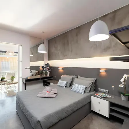 Erasmia Beachside