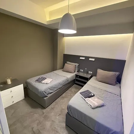 Erasmia Beachside Apartment